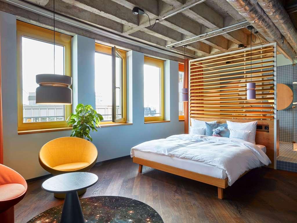 Hotel 25hours The Circle Keulen